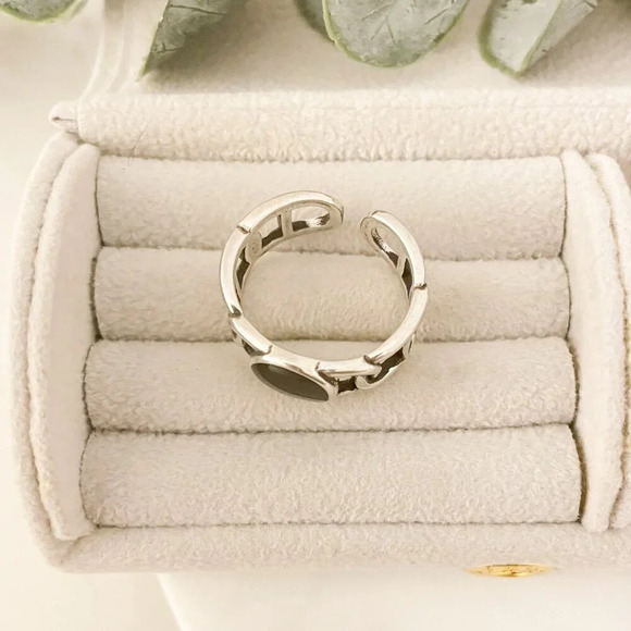 925 Sterling Silver Black Circle Ring Dainty Ring Geometric Minimalist Ring - Picture 6 of 9